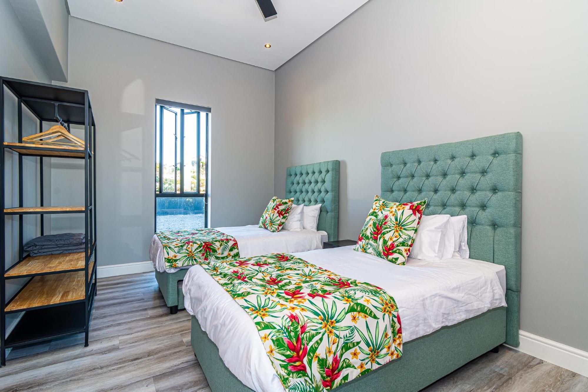 Holiday home 401 Kingfisher